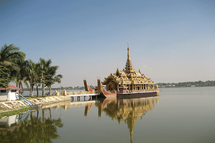 around Kandawgyi In