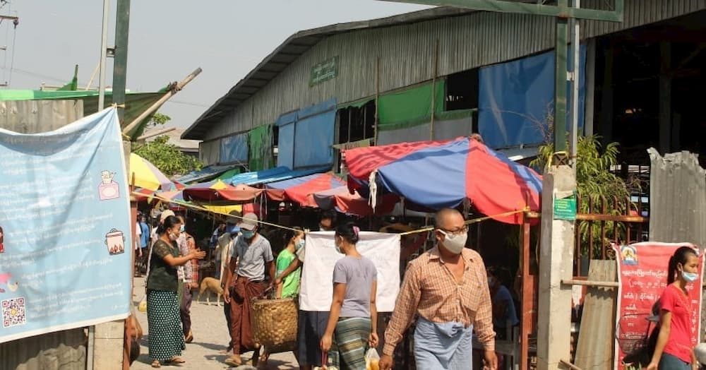 စမန္တလေးတိုင်းအတွင်းရှိ မြို့နယ်ကြီးများတွင် ဖွင့်လှစ်ထားသော ဈေး (၄၁) ခု